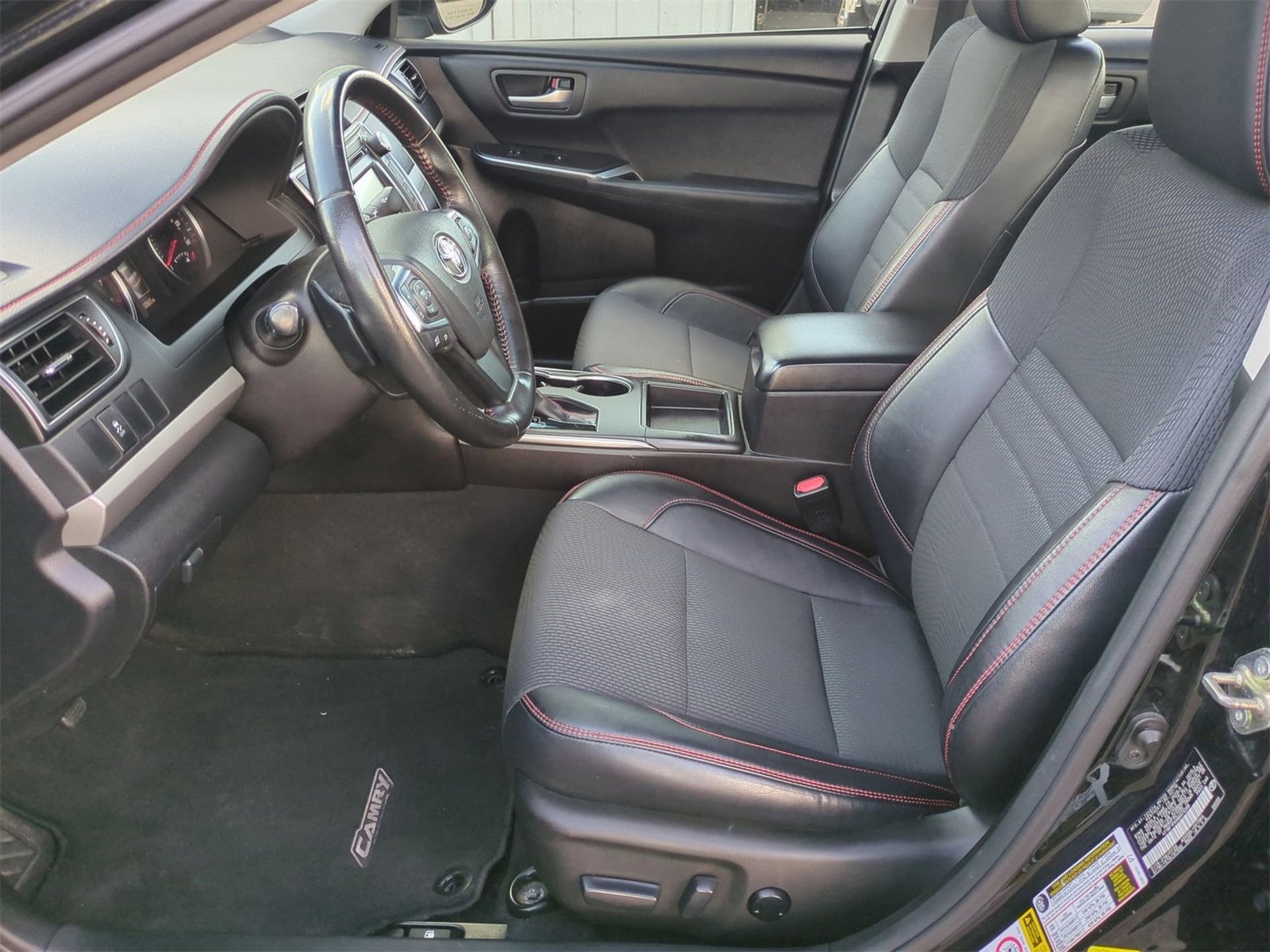 Thumbnail: 2016 Toyota Camry - 16