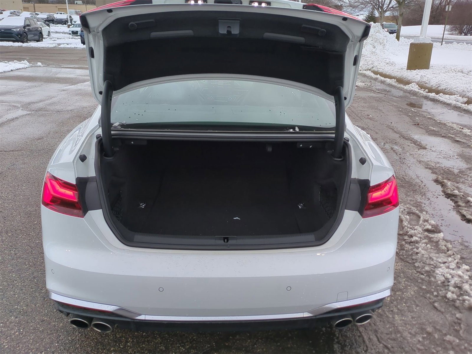 Thumbnail: 2022 Audi S5 - 34