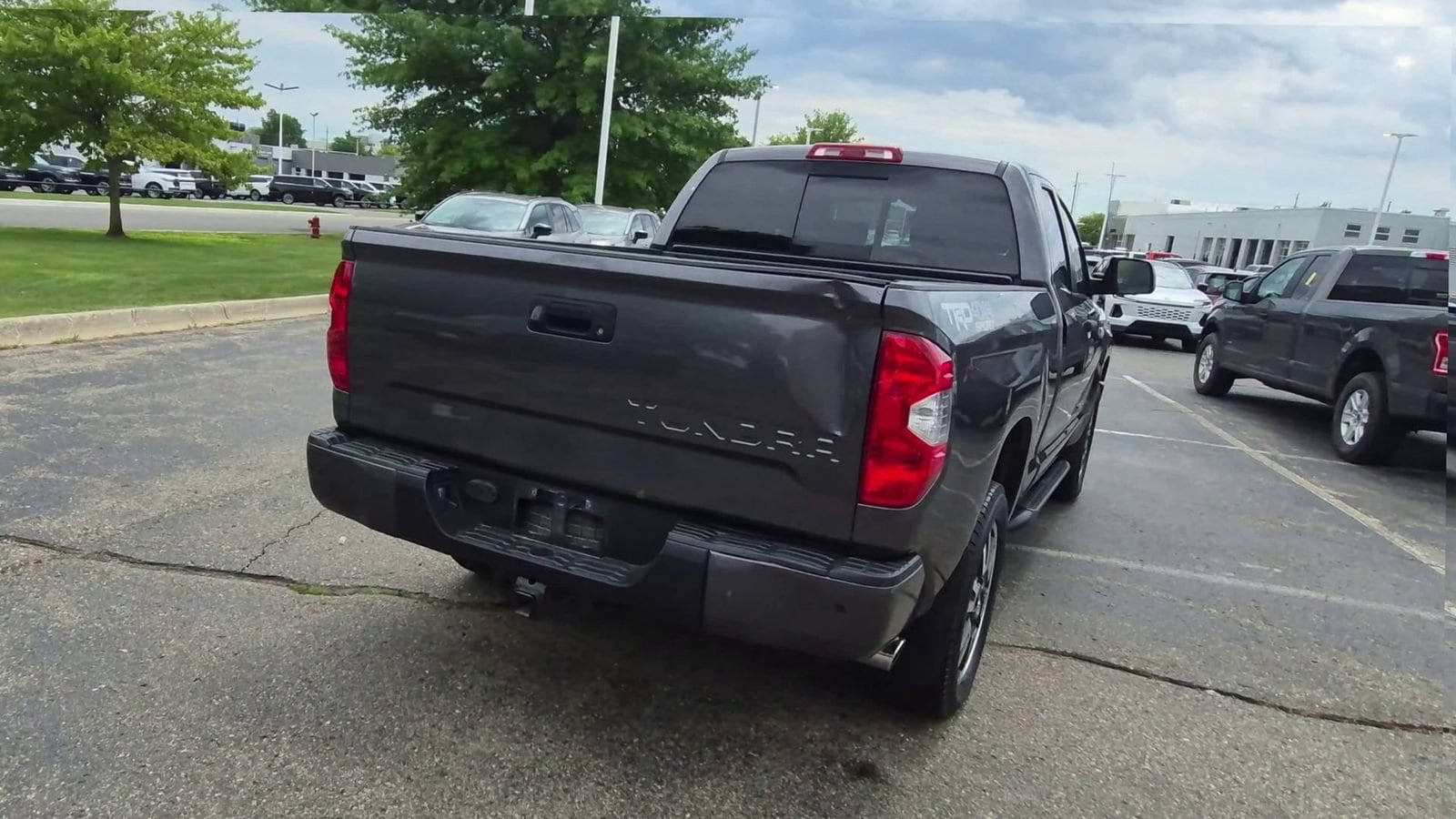 Thumbnail: 2019 Toyota Tundra - 8