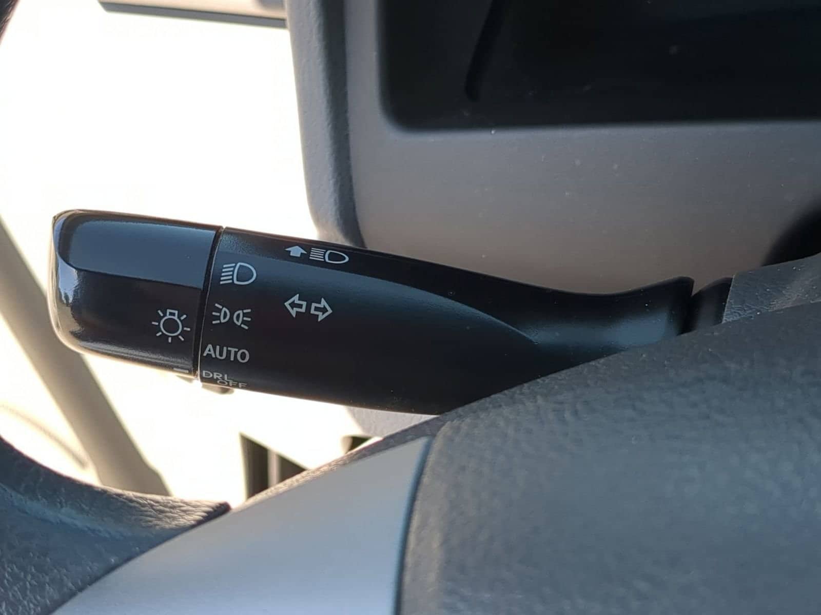 Thumbnail: 2010 Toyota Camry - 26