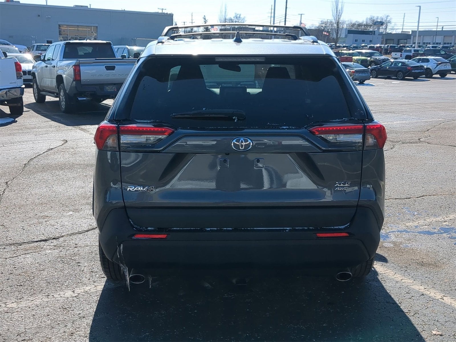 Thumbnail: 2023 Toyota RAV4 - 13