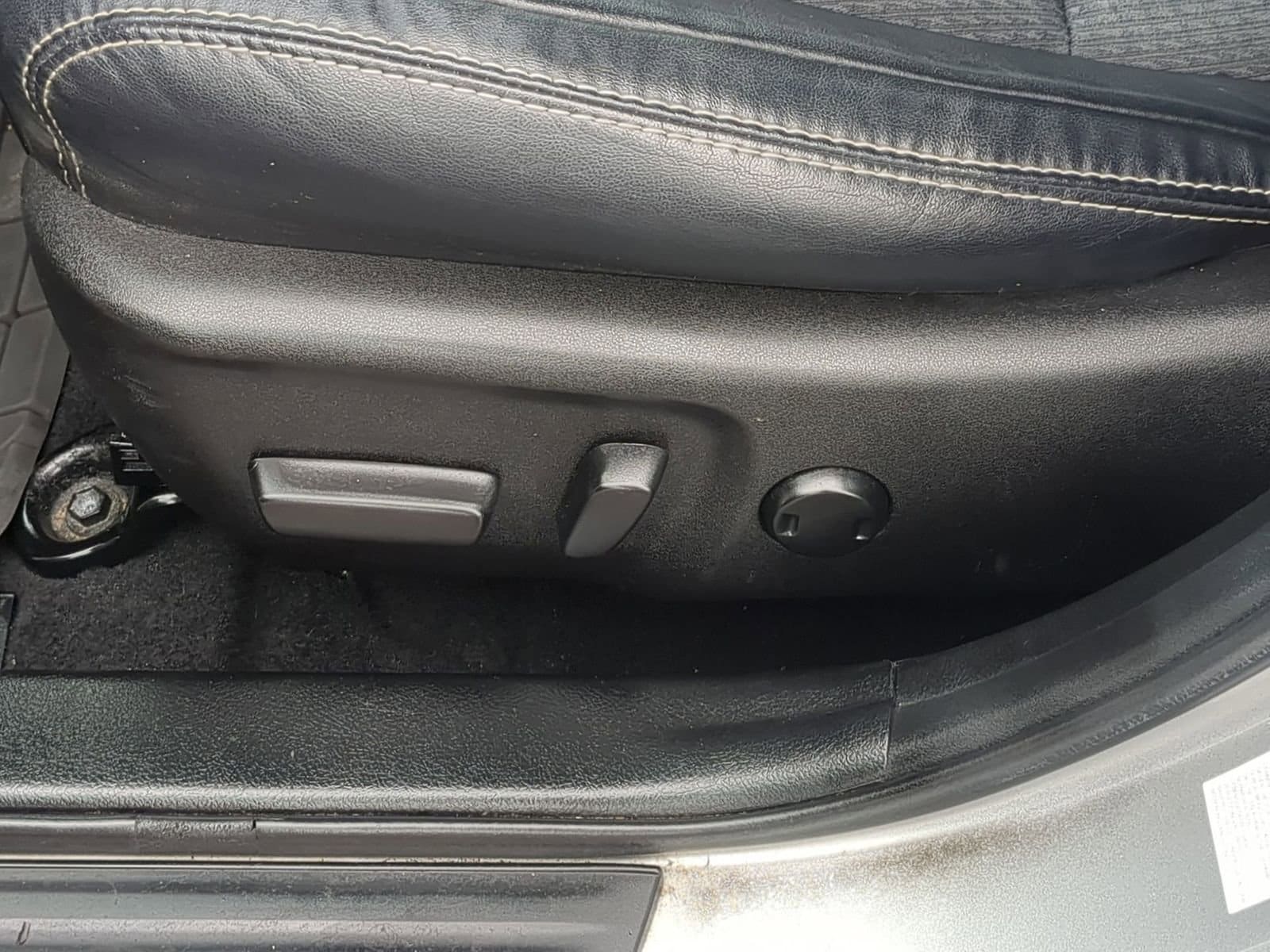 Thumbnail: 2014 Toyota Camry - 17