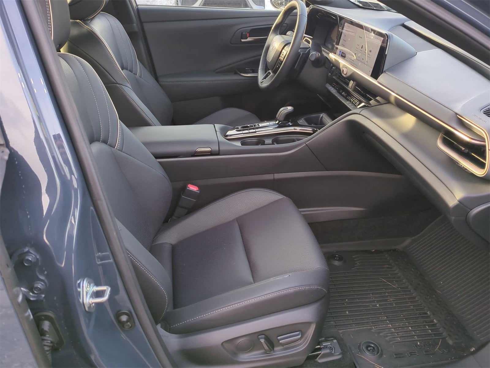 Thumbnail: 2025 Toyota Crown Signia - 21