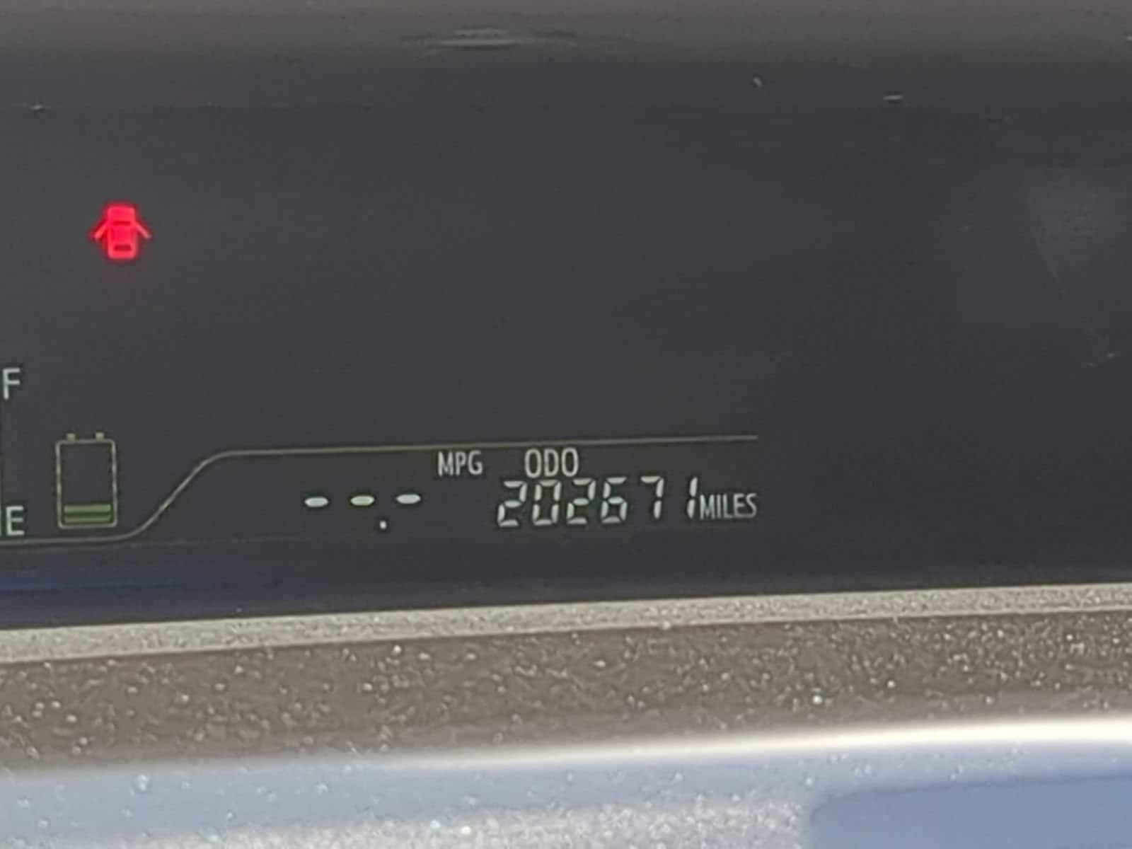 Thumbnail: 2013 Toyota Prius v - 30
