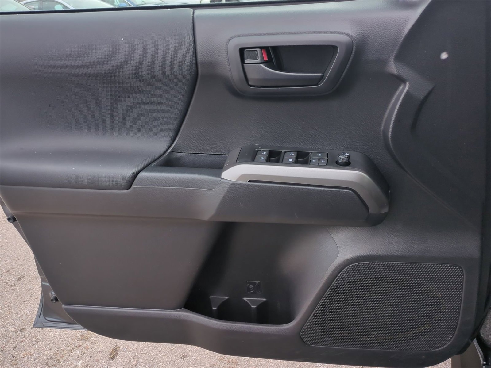 Thumbnail: 2023 Toyota Tacoma - 30