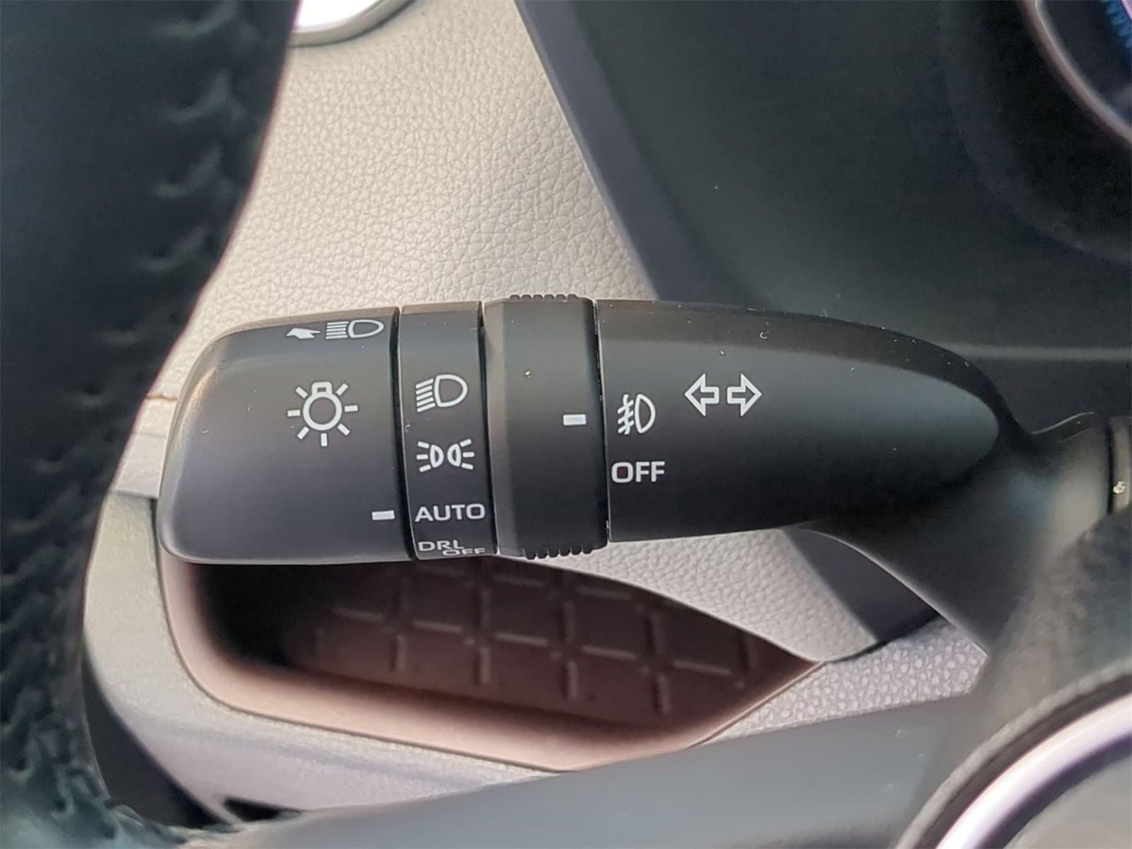 Thumbnail: 2020 Toyota RAV4 - 26