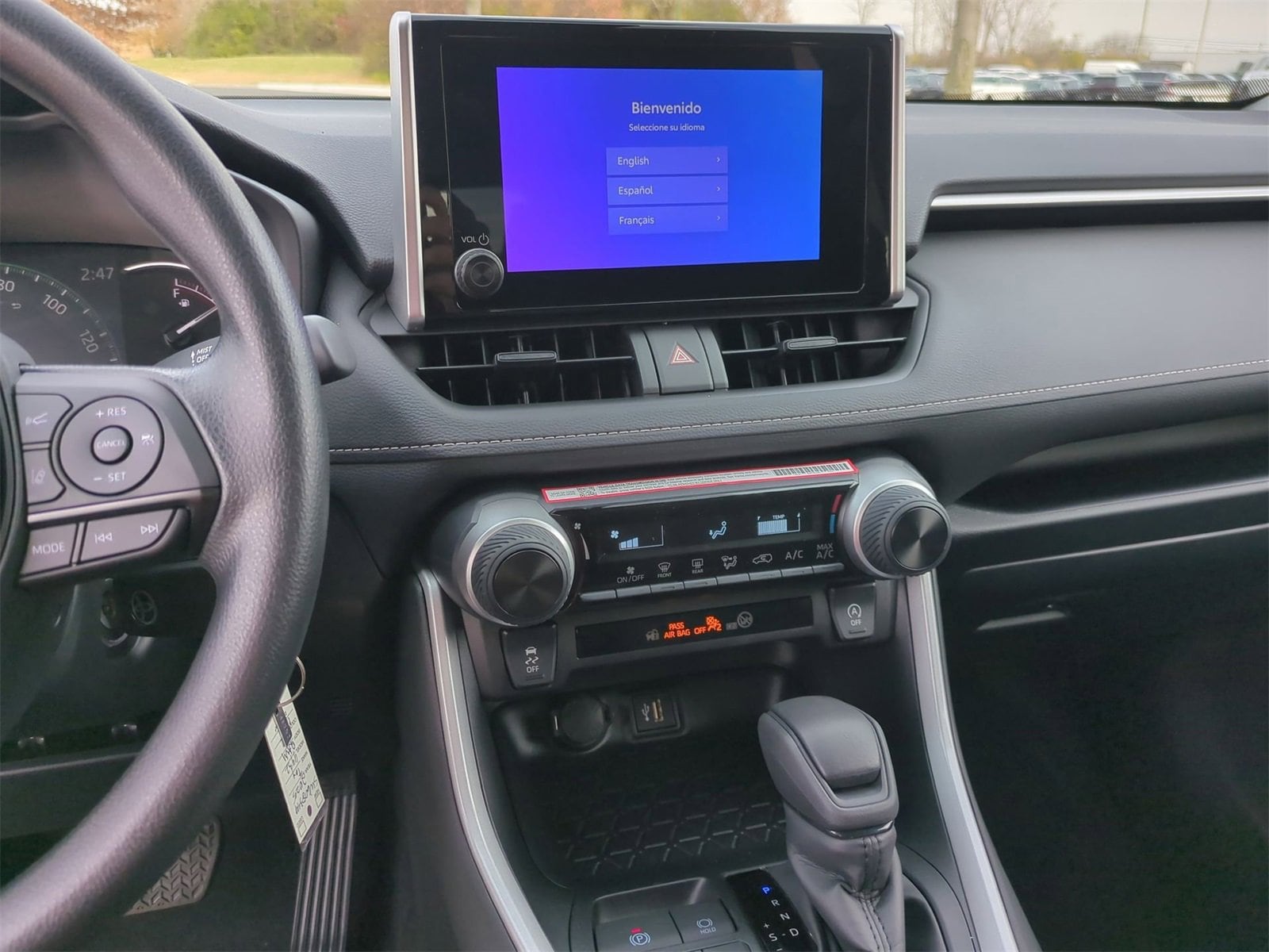 Thumbnail: 2025 Toyota RAV4 - 26