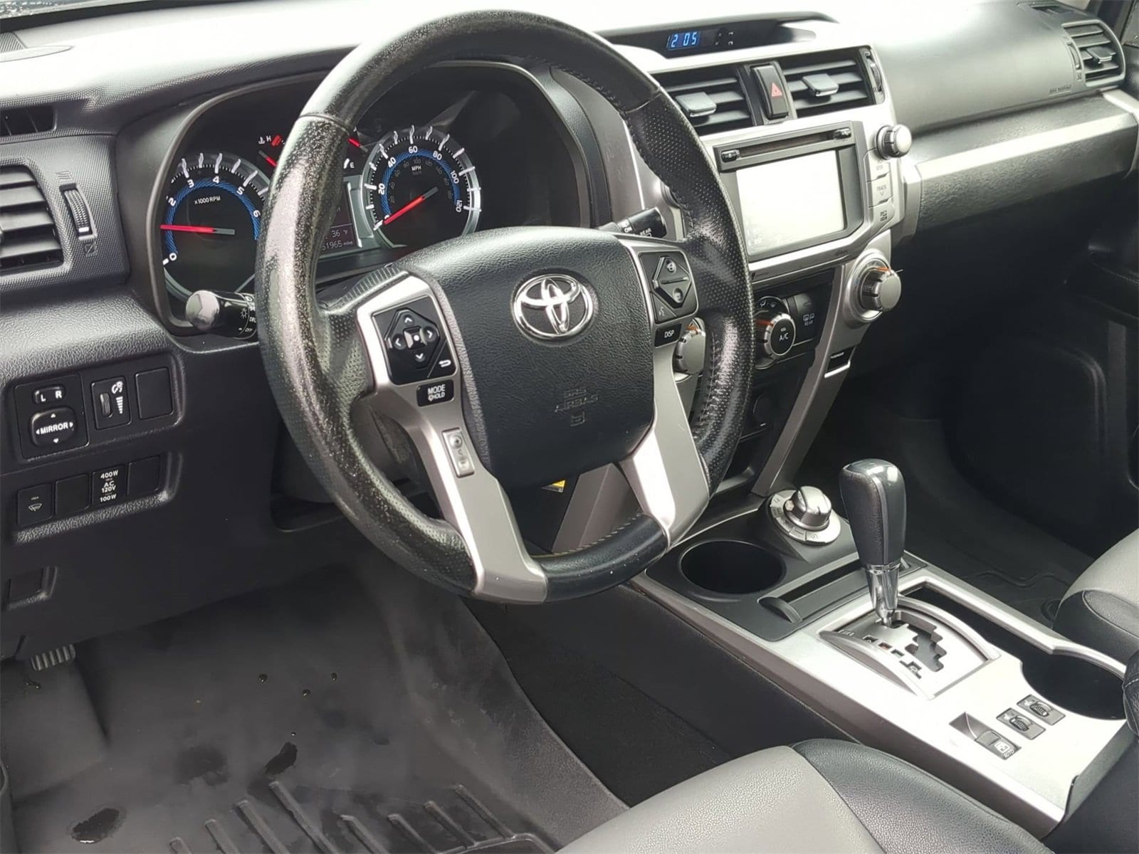 Thumbnail: 2015 Toyota 4Runner - 10