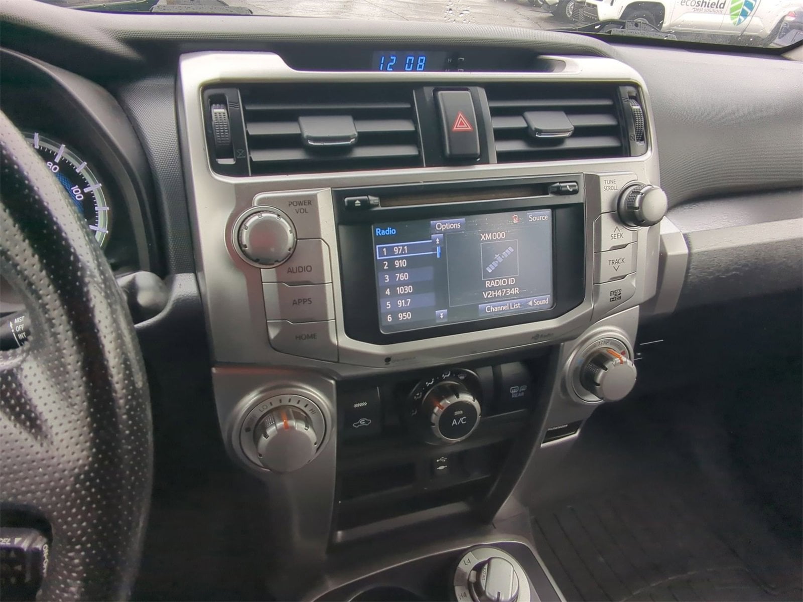 Thumbnail: 2015 Toyota 4Runner - 34