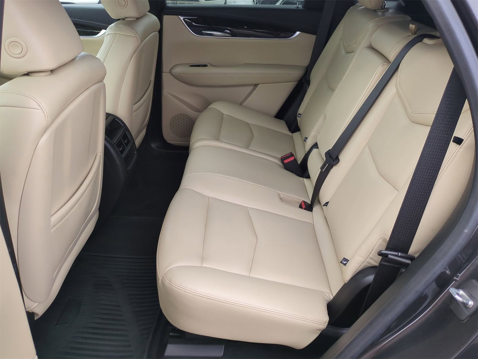 Thumbnail: 2018 Cadillac XT5 - 19