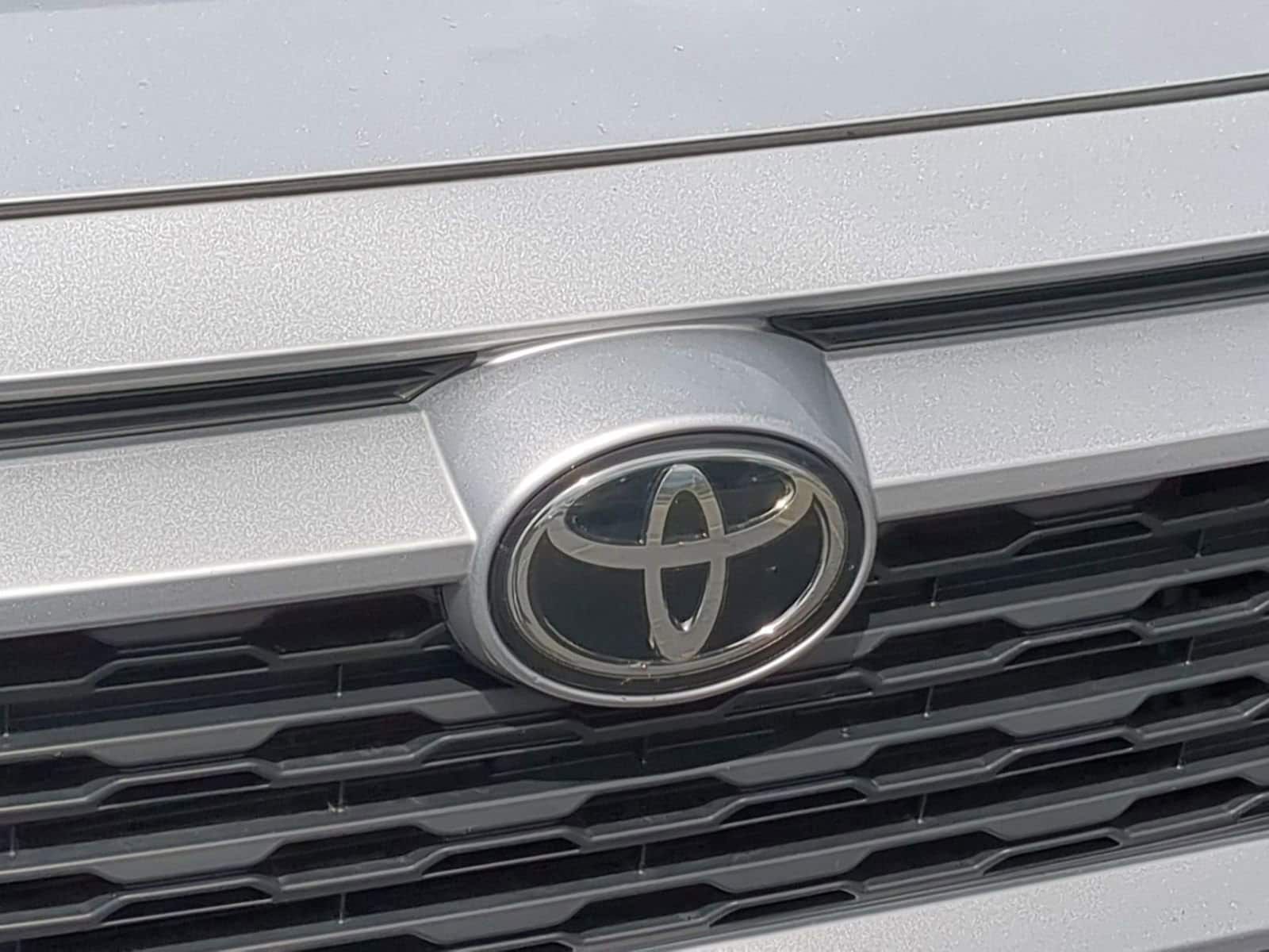 Thumbnail: 2023 Toyota RAV4 - 12