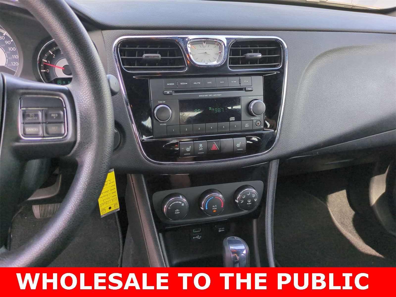 Thumbnail: 2013 Chrysler 200 - 27
