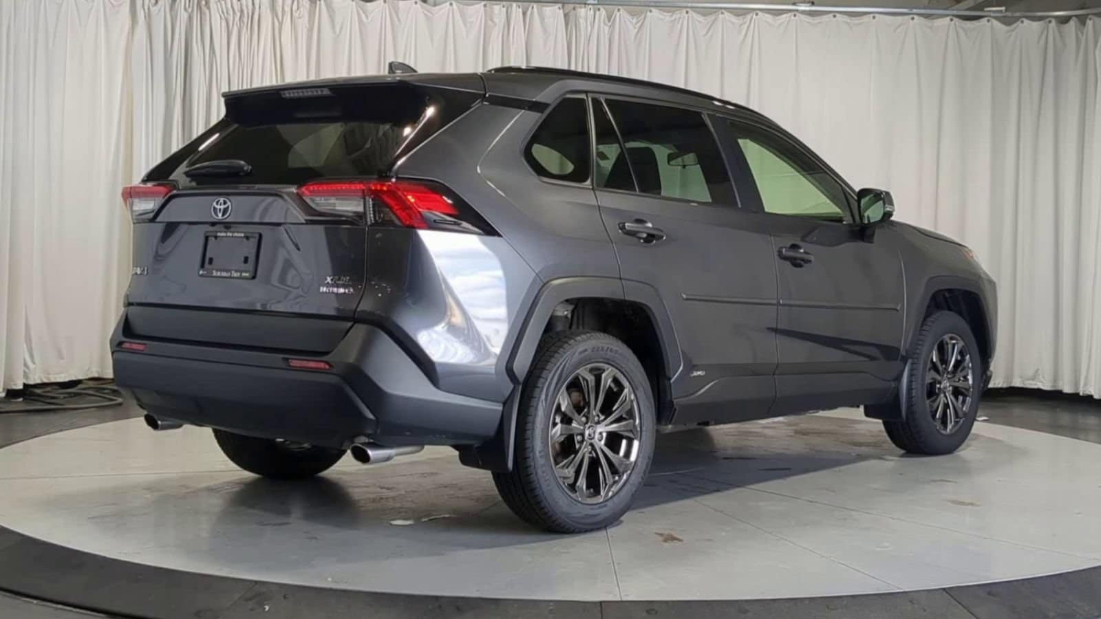 2024 Toyota RAV4 XLE Premium - Photo 8