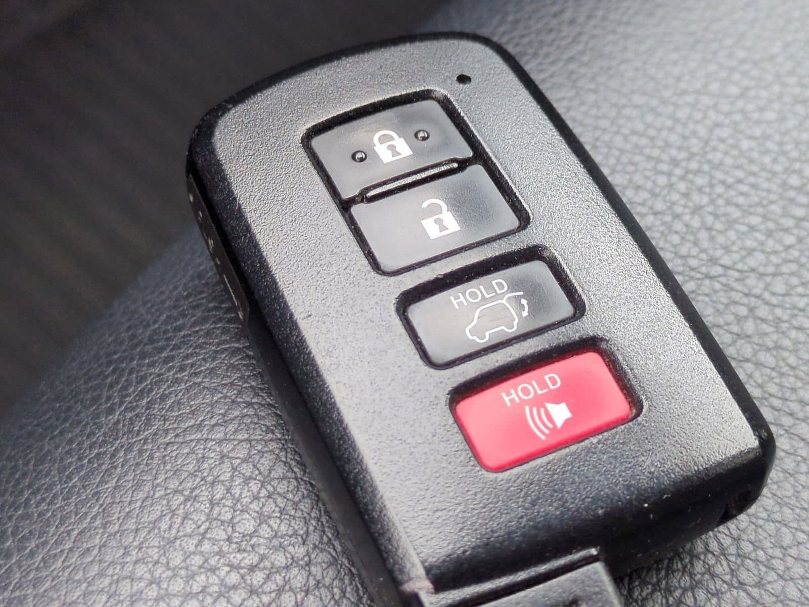 Thumbnail: 2017 Toyota RAV4 - 35