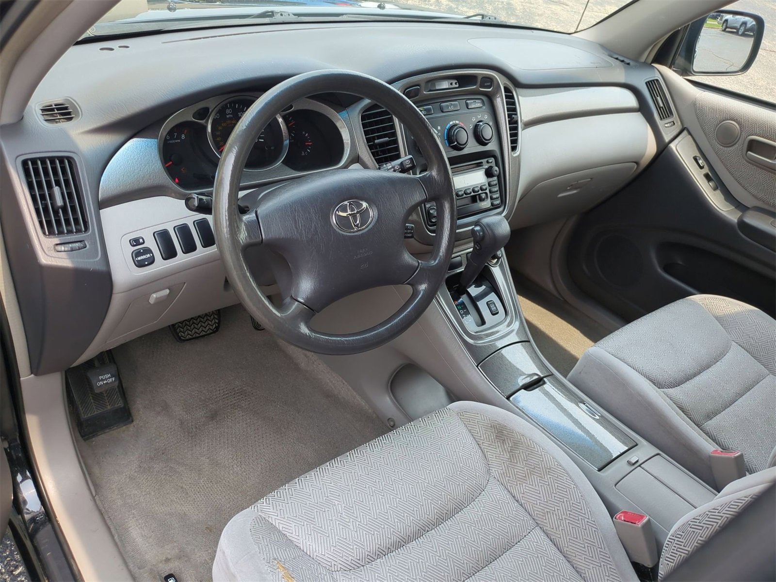 Thumbnail: 2003 Toyota Highlander - 10