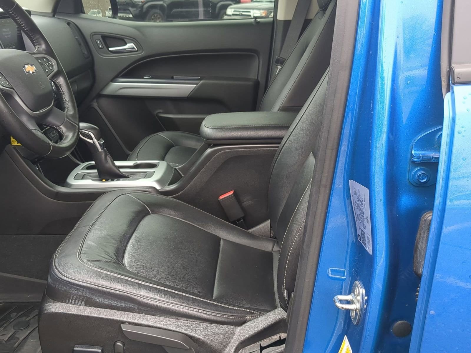 Thumbnail: 2022 Chevrolet Colorado - 16