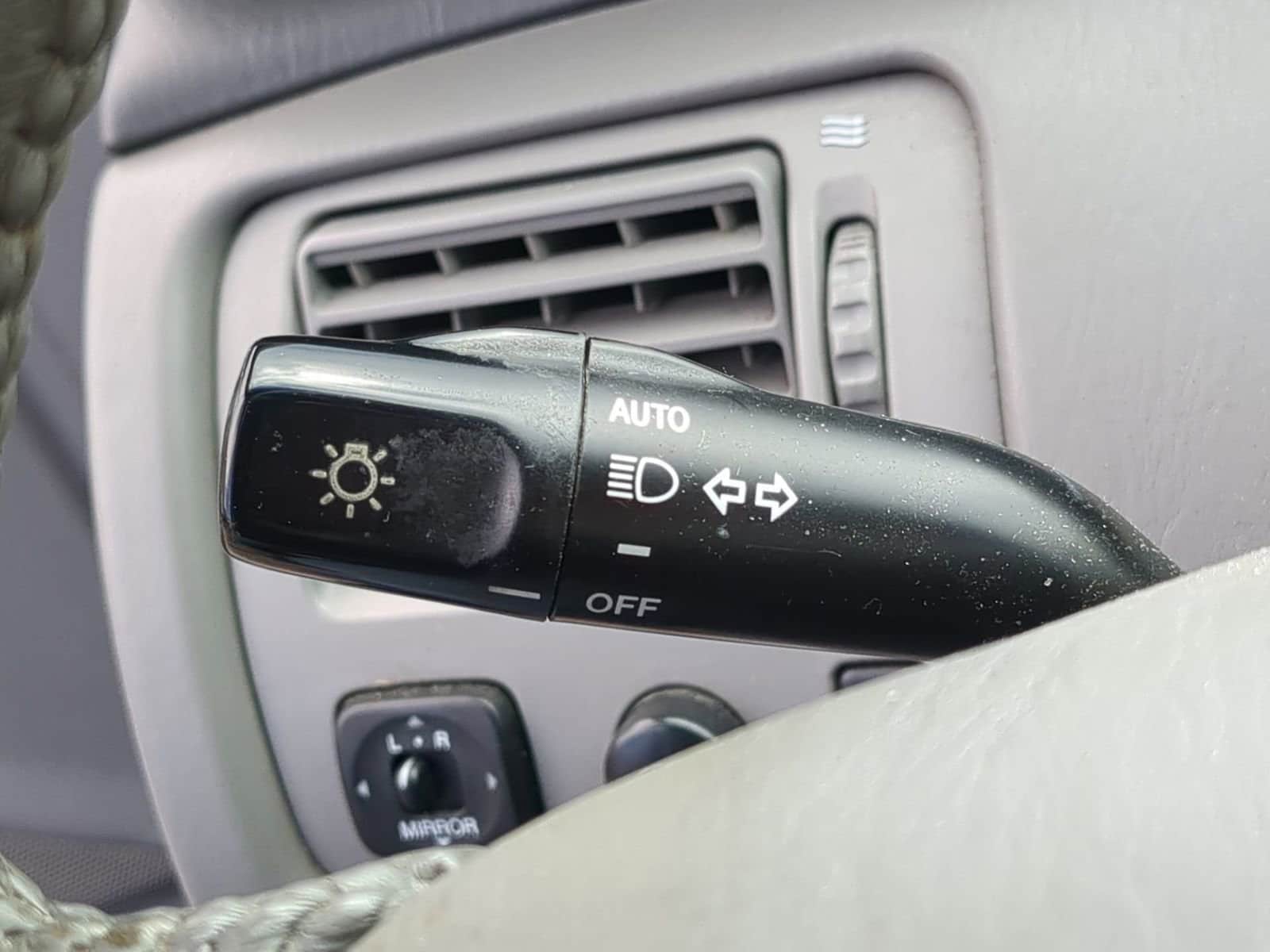 Thumbnail: 2001 Toyota Avalon - 25