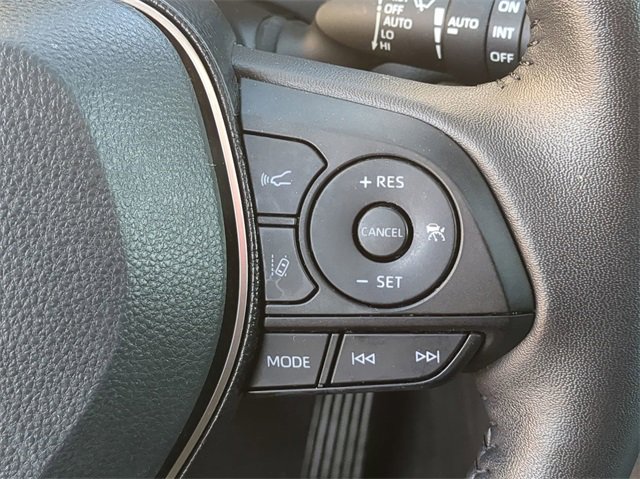 Thumbnail: 2021 Toyota RAV4 - 27