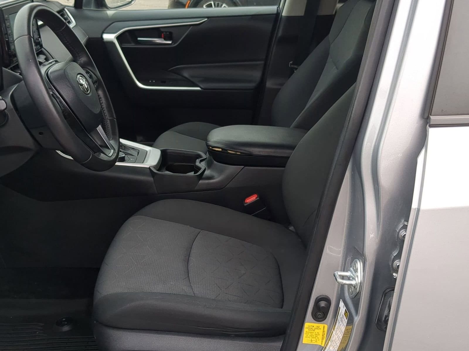 Thumbnail: 2021 Toyota RAV4 - 16