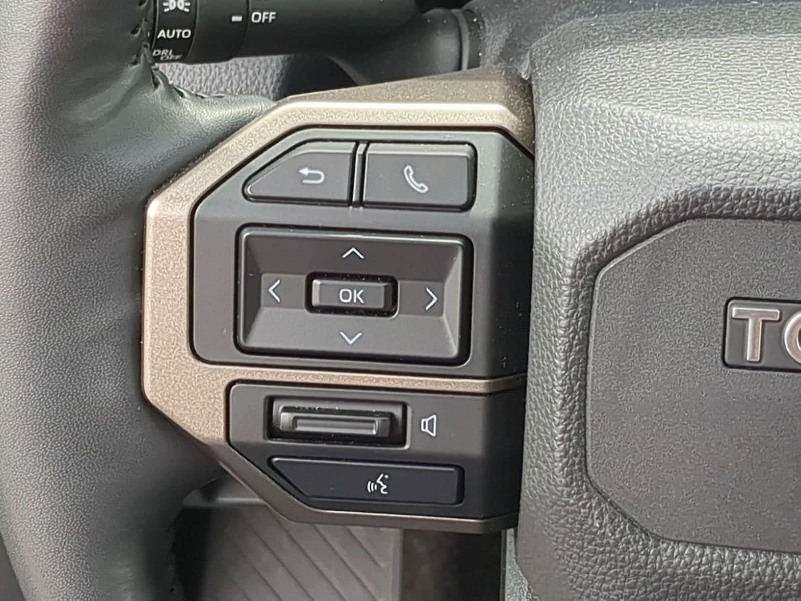 Thumbnail: 2025 Toyota Land Cruiser - 23