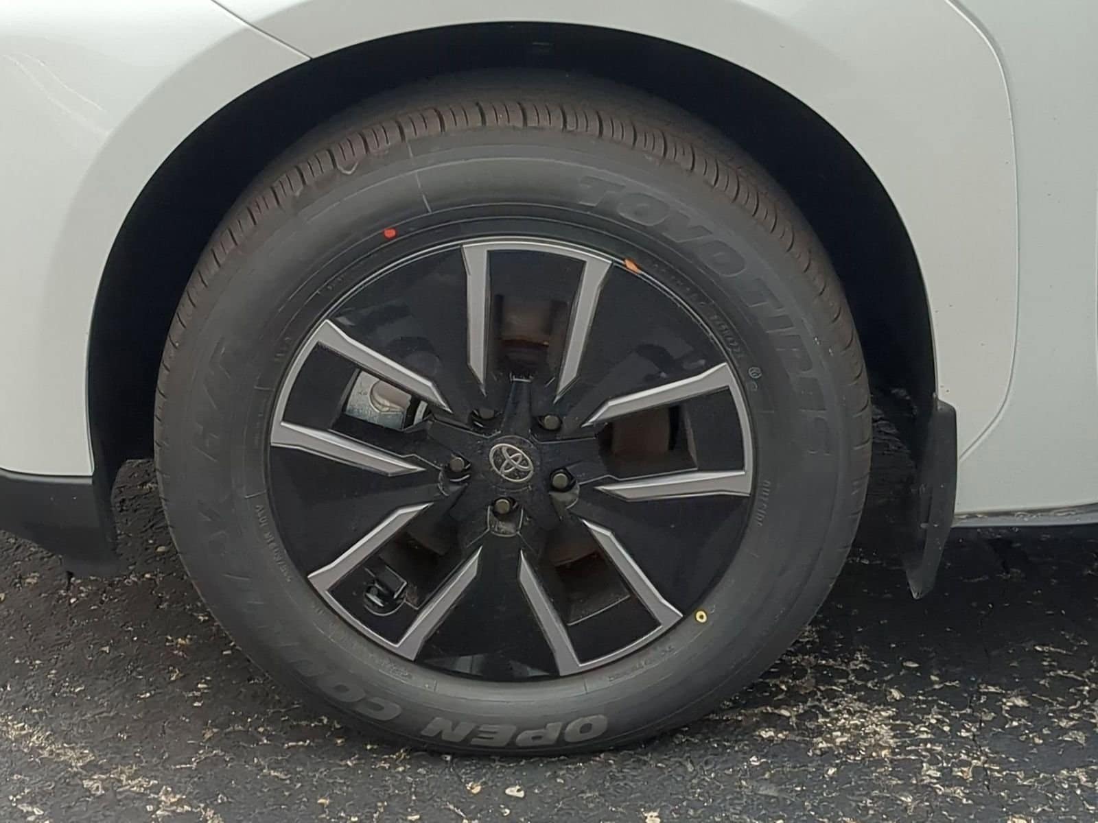 Thumbnail: 2026 Toyota bZ - 14