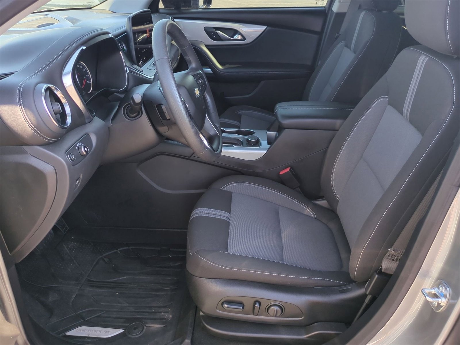 Thumbnail: 2024 Chevrolet Blazer - 16