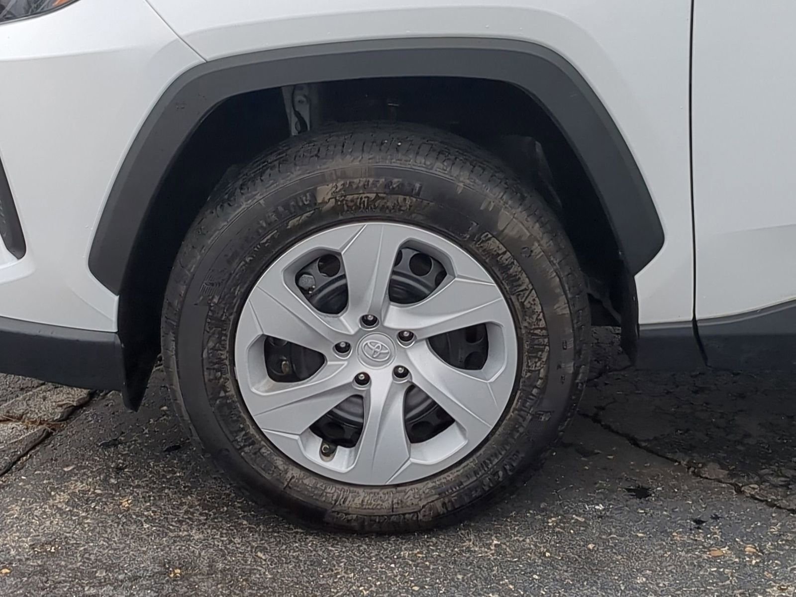 Thumbnail: 2025 Toyota RAV4 - 14