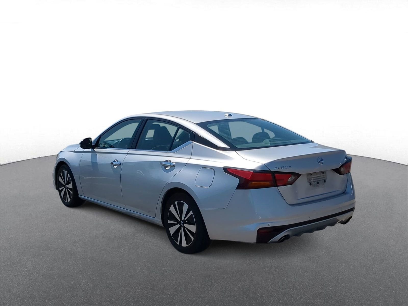 Thumbnail: 2019 Nissan Altima - 6