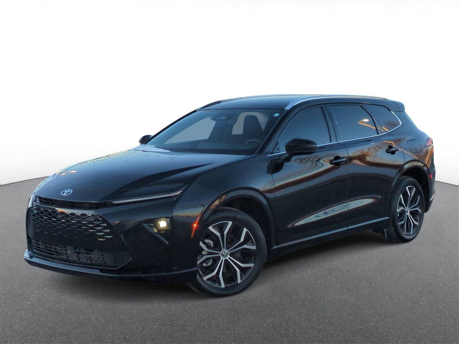 2025 Toyota Crown Signia XLE -
                  Troy, MI