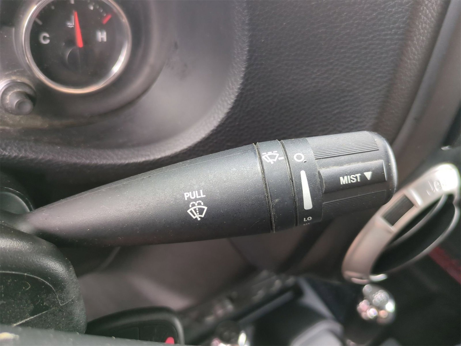 Thumbnail: 2014 Jeep Wrangler - 24