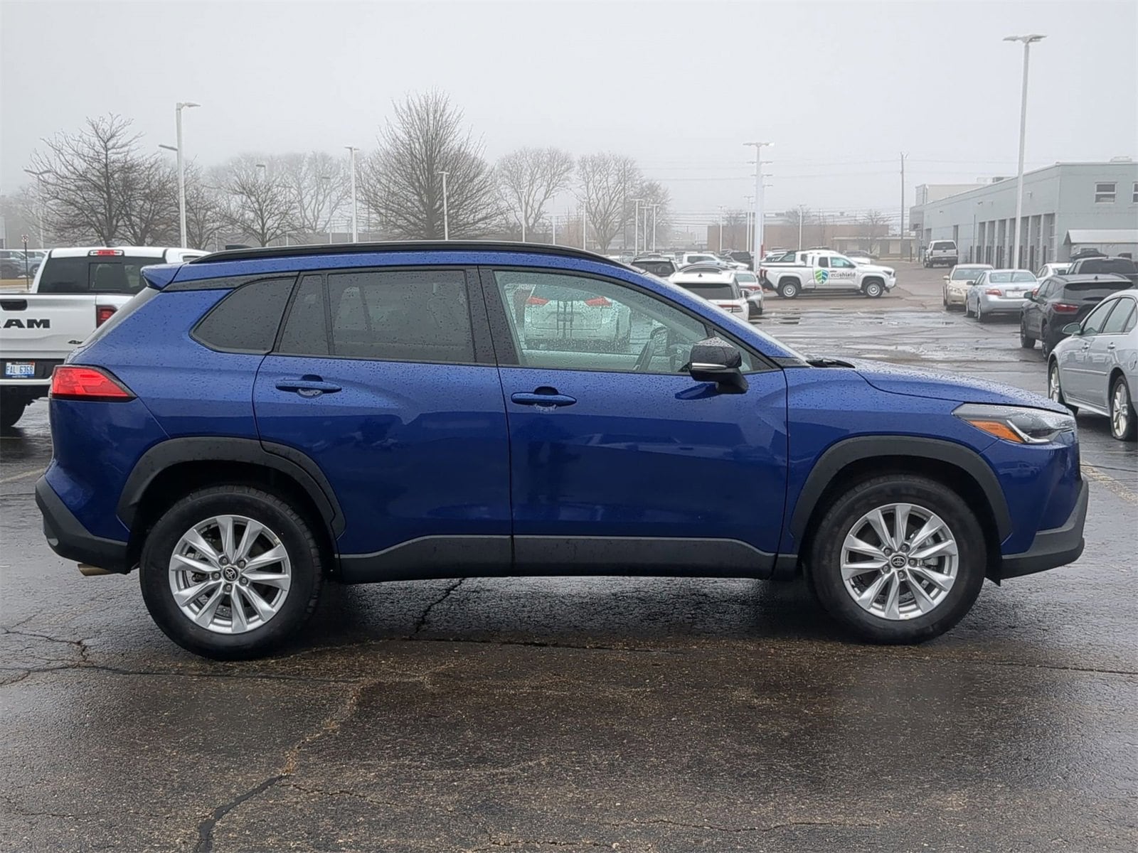 Thumbnail: 2025 Toyota Corolla Cross - 15