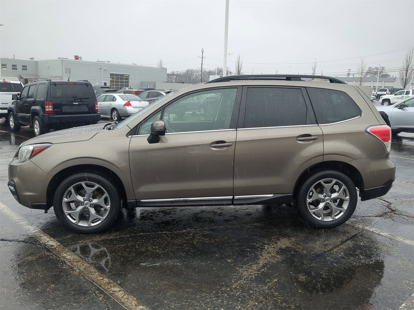 Thumbnail: 2017 Subaru Forester - 11
