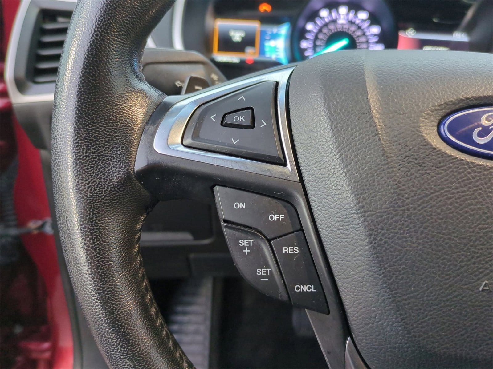 Thumbnail: 2018 Ford Edge - 23