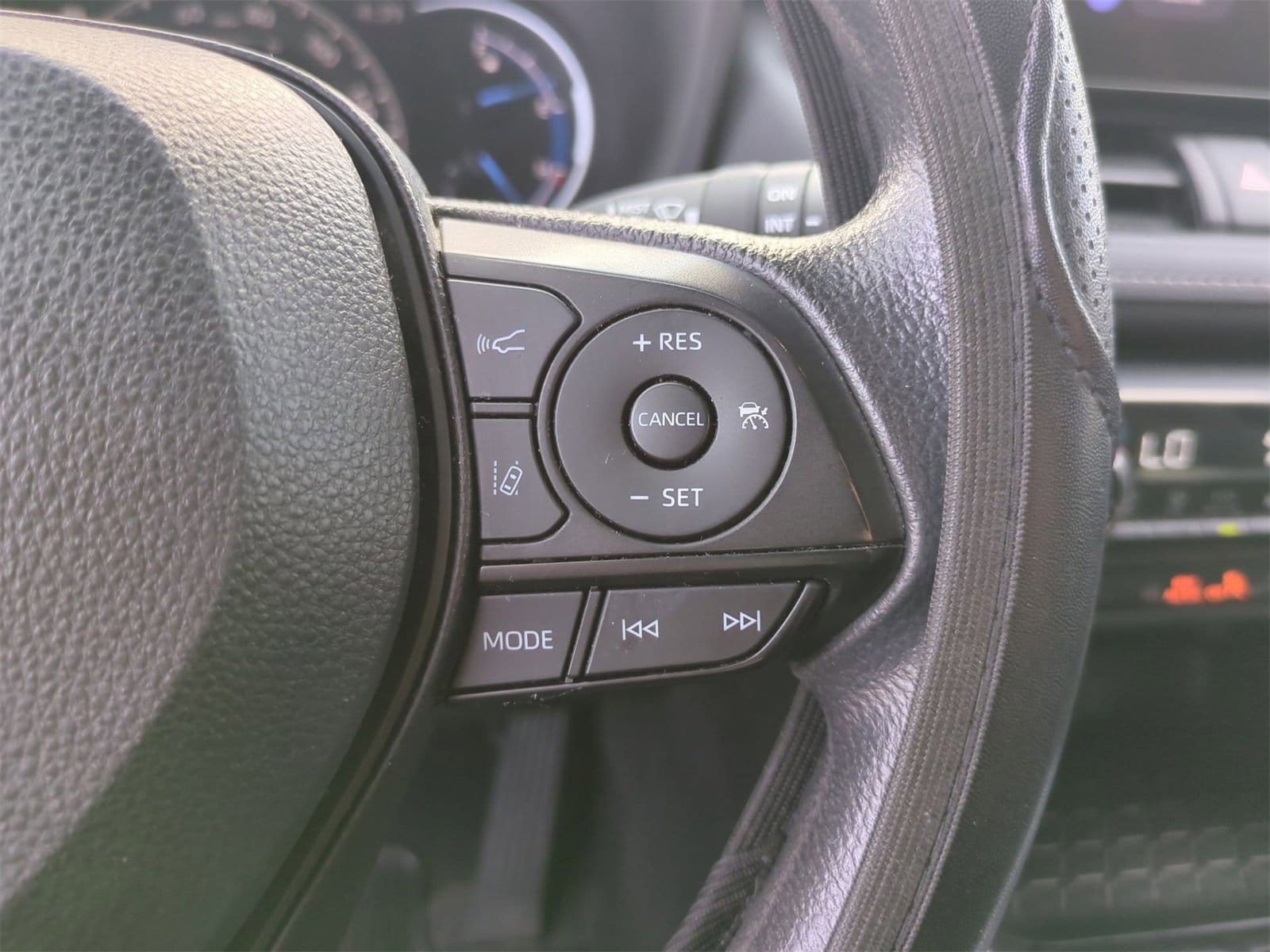 Thumbnail: 2024 Toyota RAV4 - 24