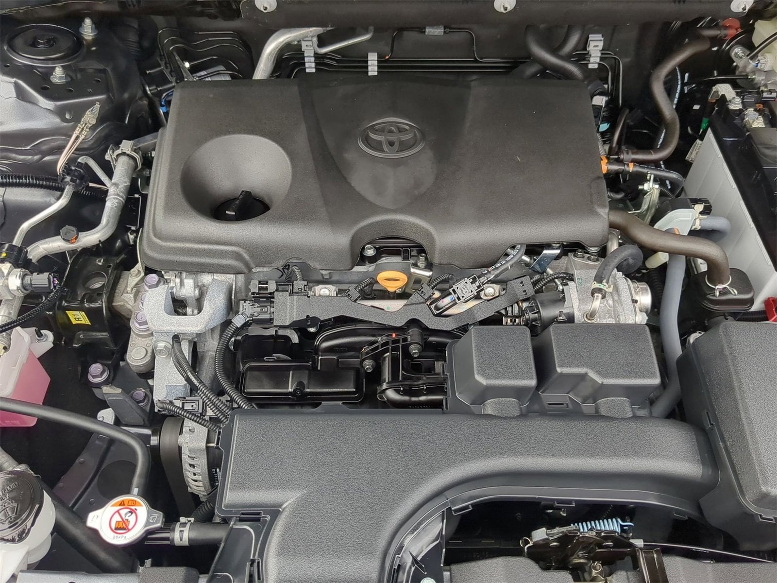 Thumbnail: 2025 Toyota RAV4 - 15