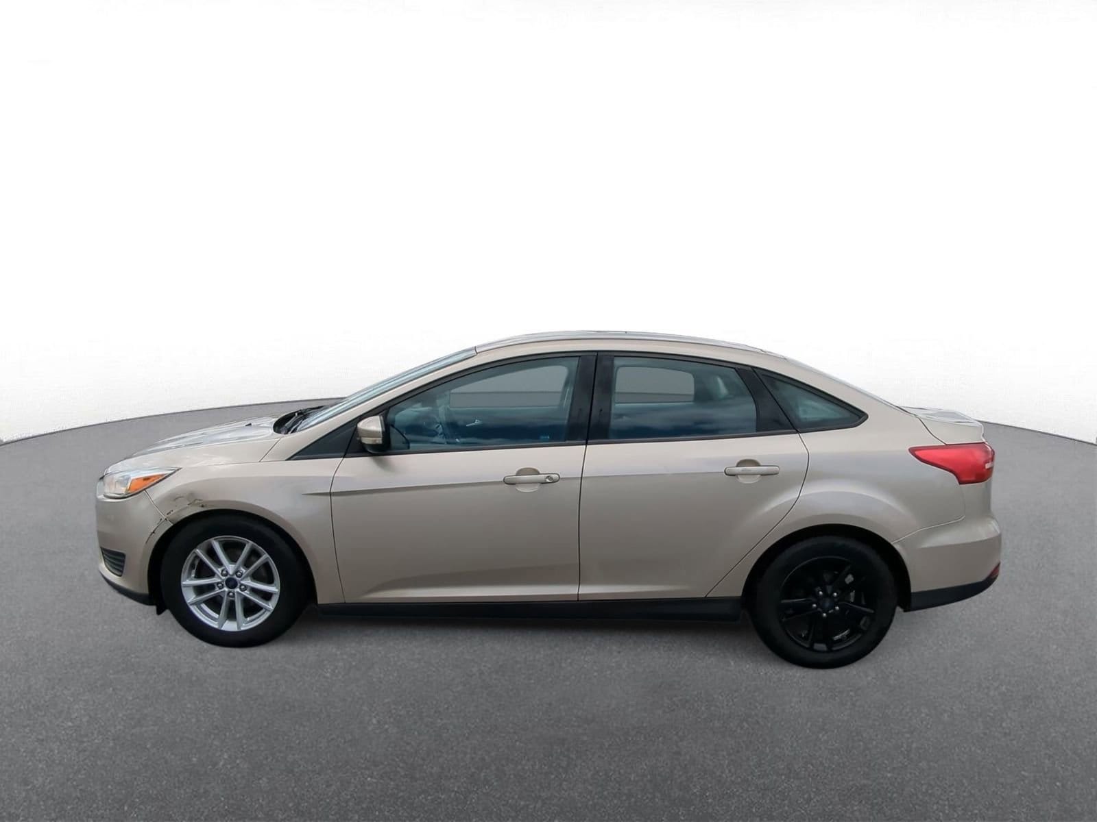 Thumbnail: 2017 Ford Focus - 5