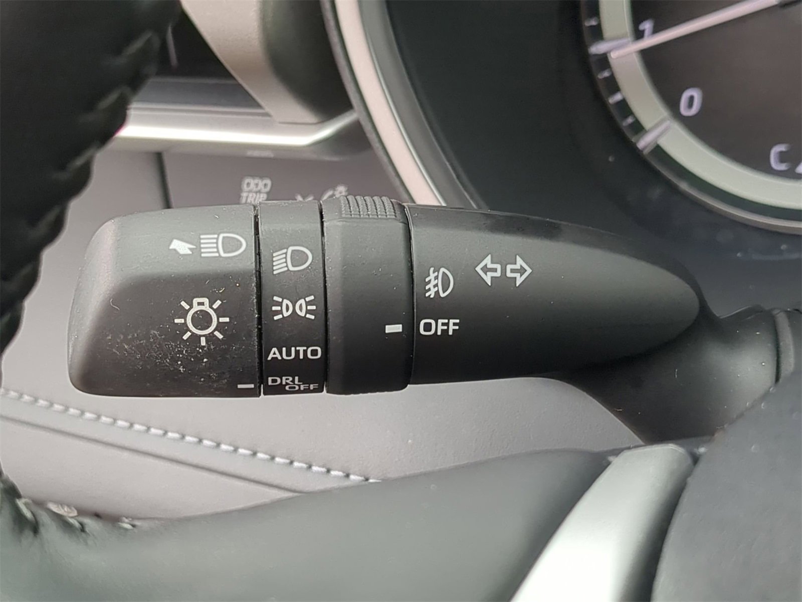 Thumbnail: 2025 Toyota Highlander - 35