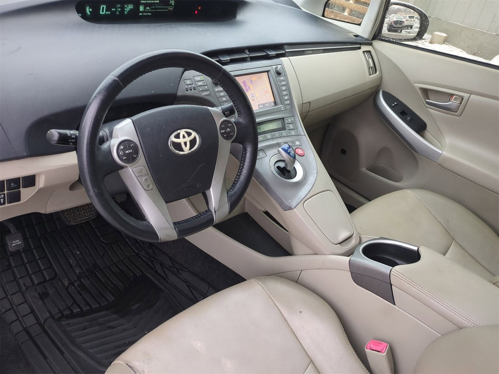 Thumbnail: 2012 Toyota Prius - 10