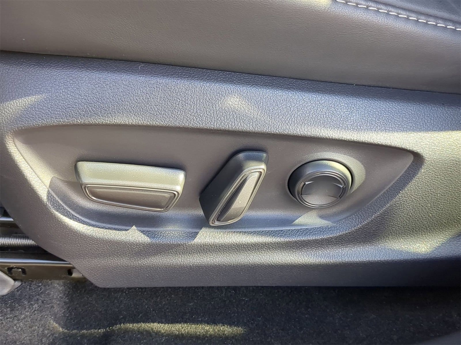 Thumbnail: 2025 Toyota Crown Signia - 24