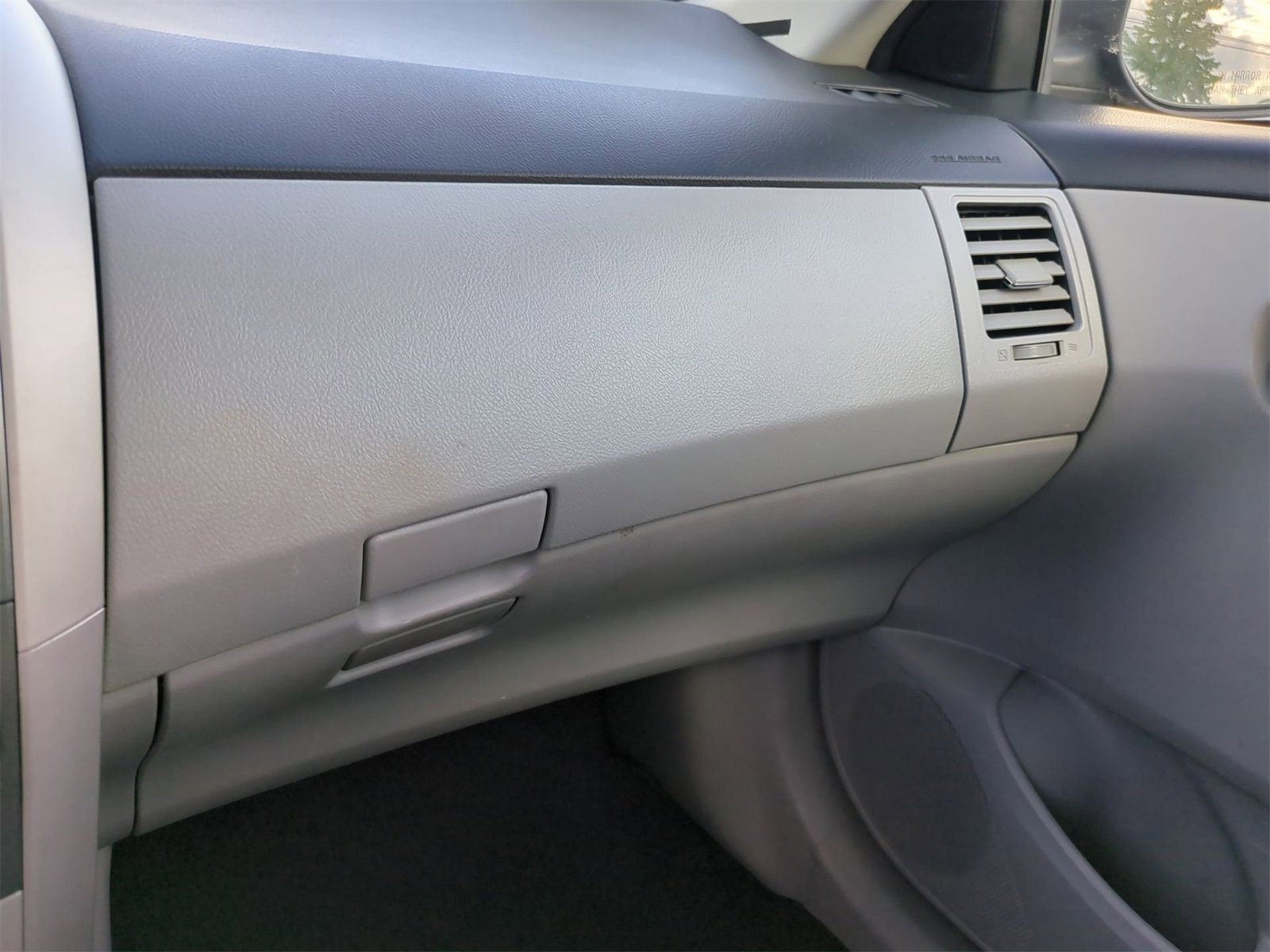 Thumbnail: 2012 Toyota Corolla - 30