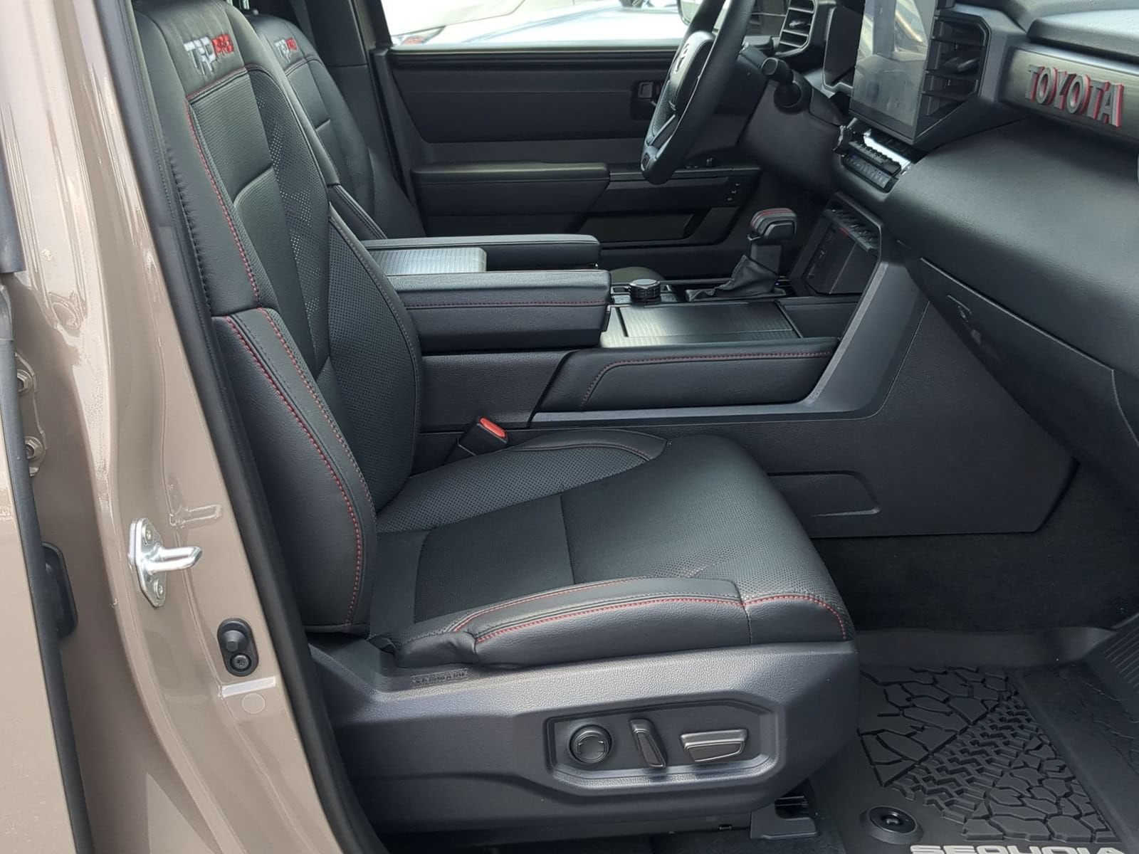 Thumbnail: 2025 Toyota Sequoia - 21