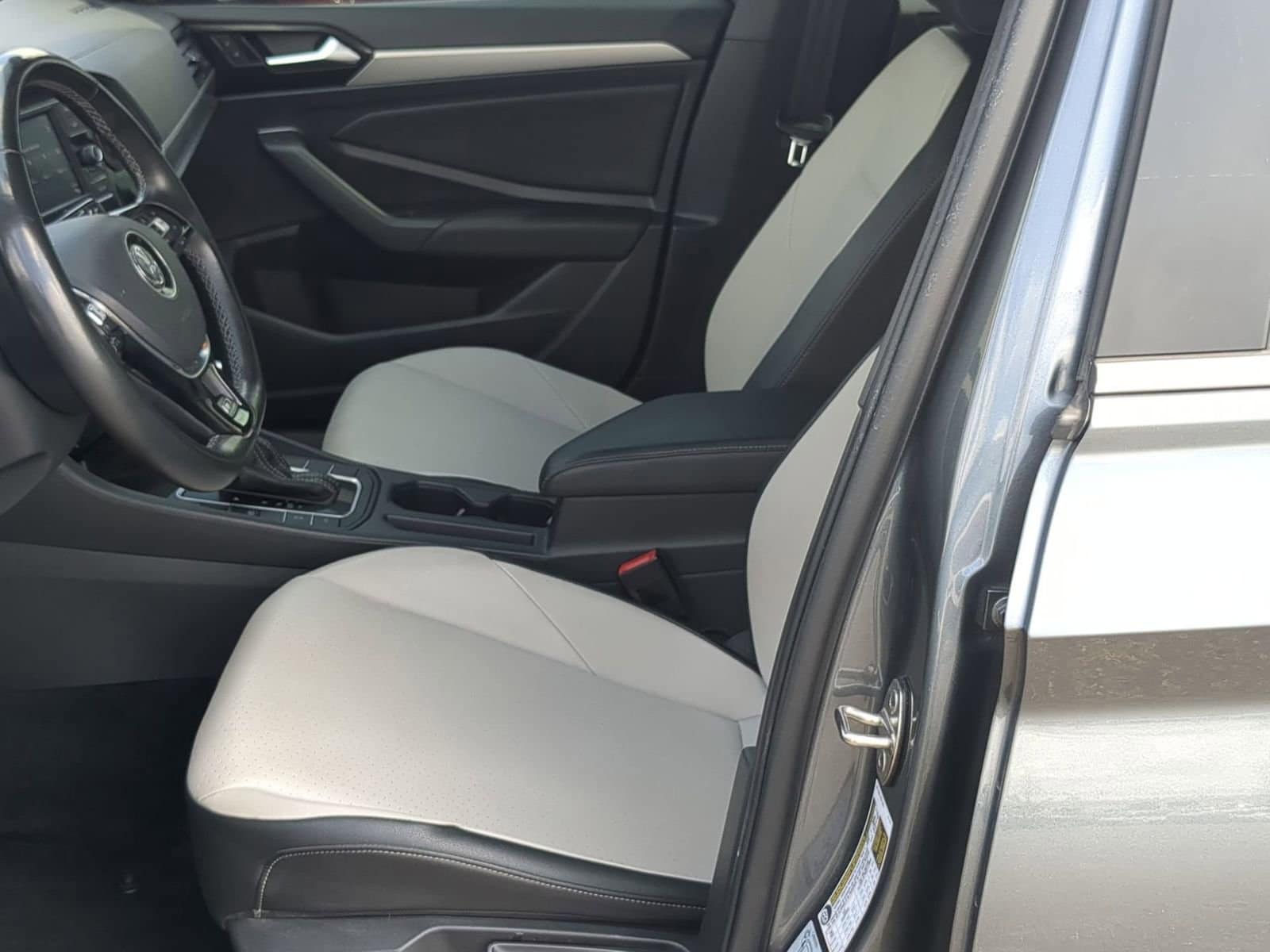 Thumbnail: 2019 Volkswagen Jetta - 16