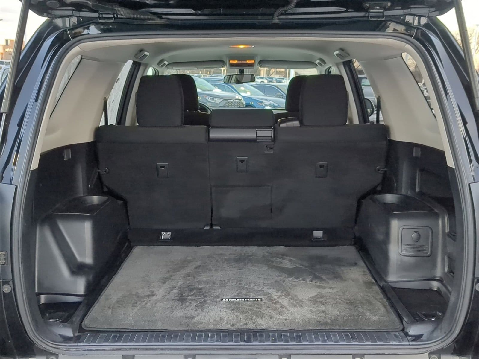 Thumbnail: 2011 Toyota 4Runner - 38