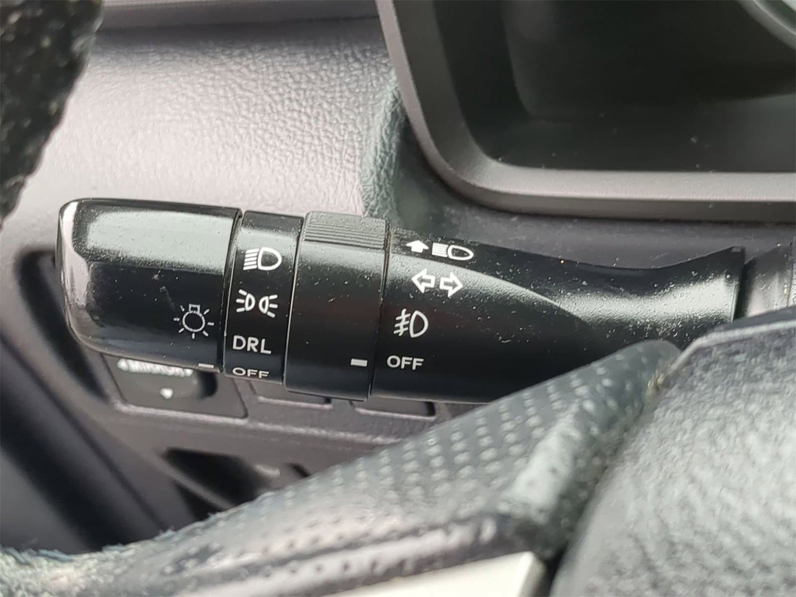 Thumbnail: 2015 Toyota 4Runner - 33