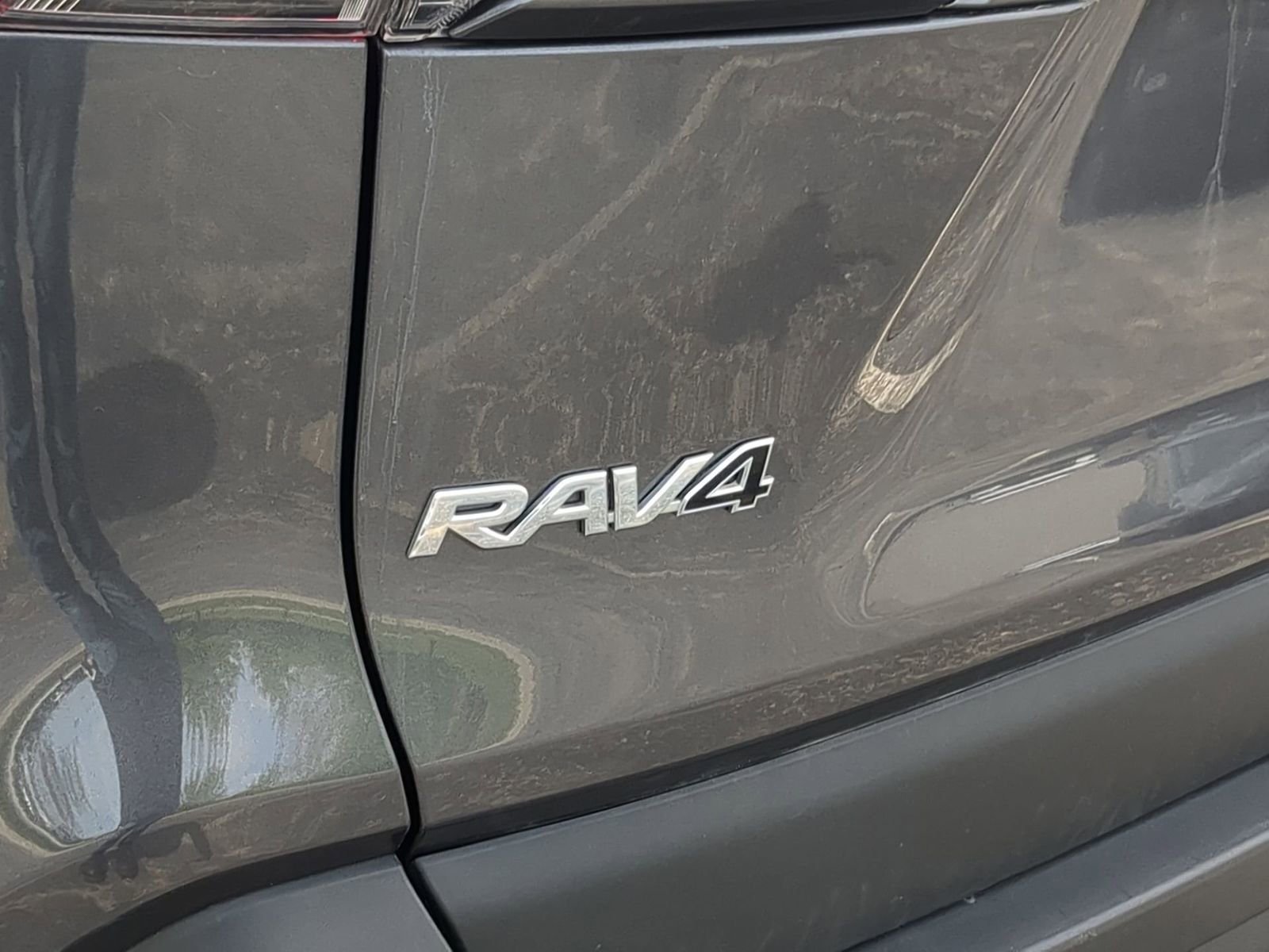 Thumbnail: 2019 Toyota RAV4 - 13