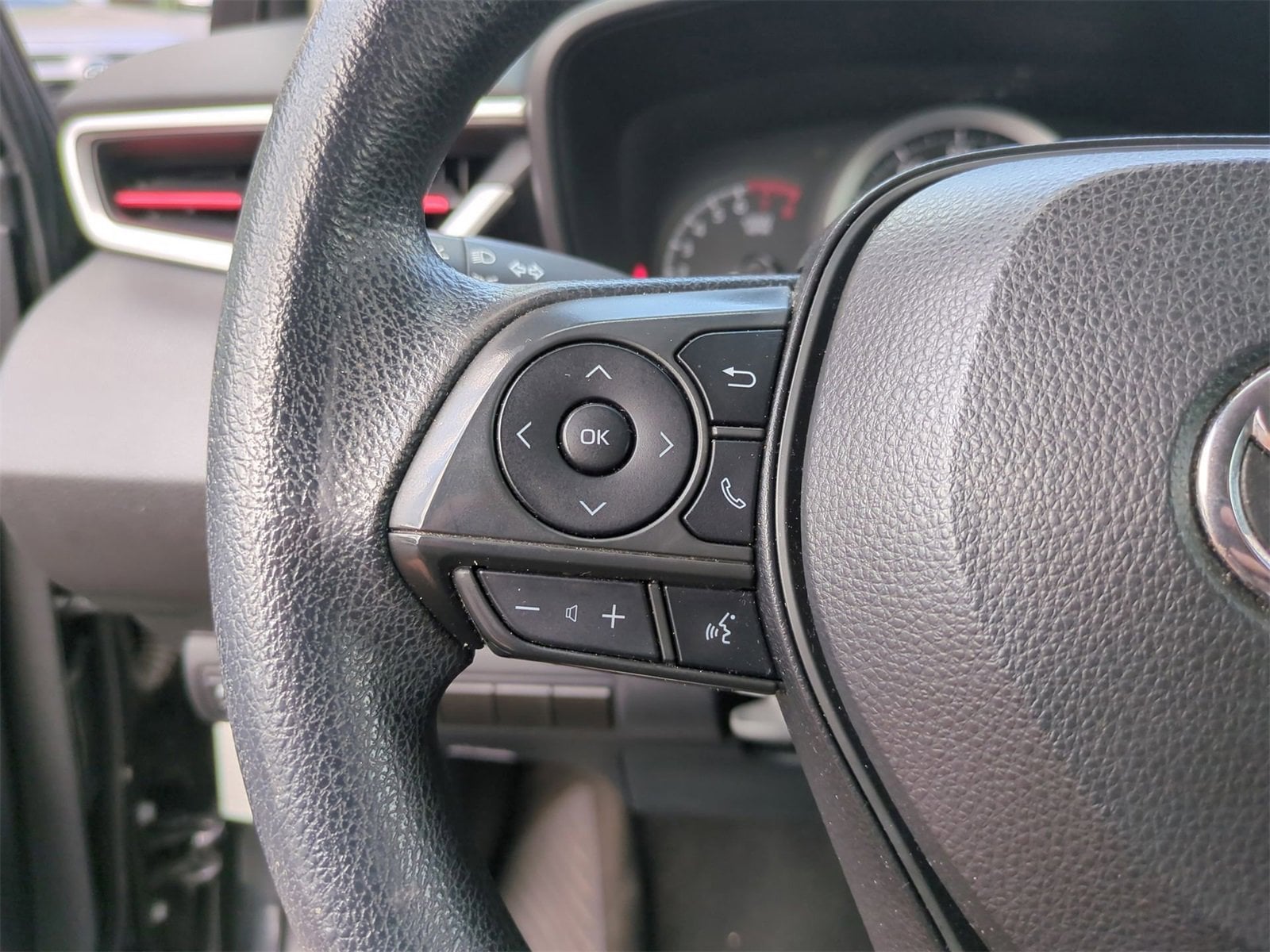 Thumbnail: 2021 Toyota Corolla - 21