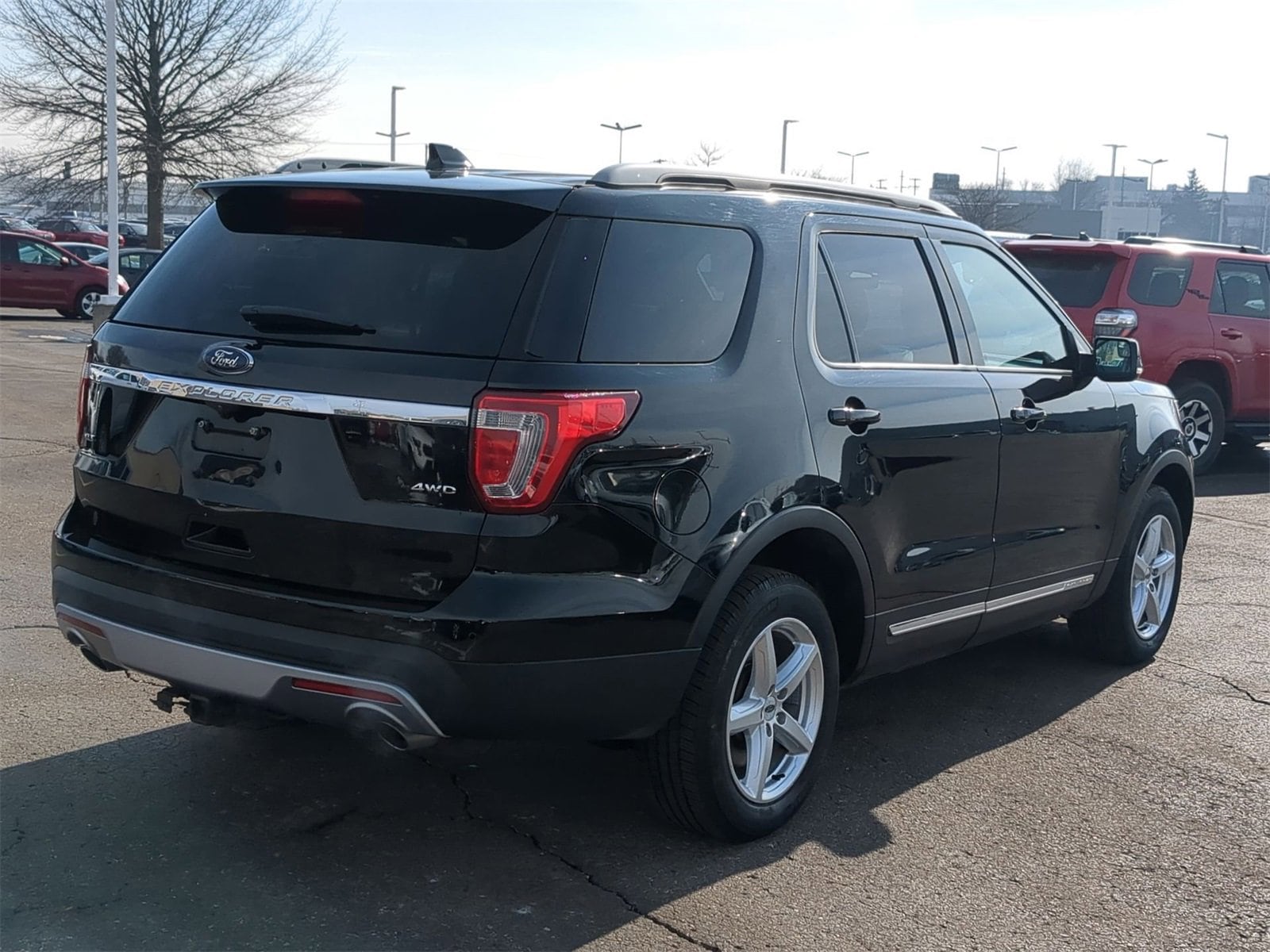 Thumbnail: 2017 Ford Explorer - 14