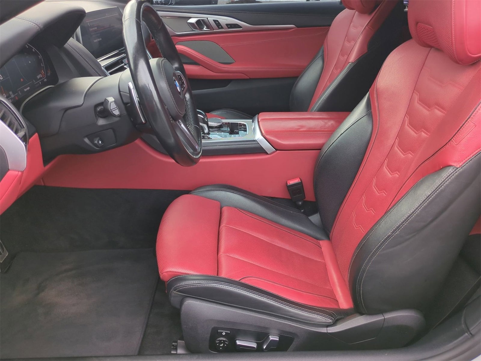 Thumbnail: 2019 BMW 8 Series - 16