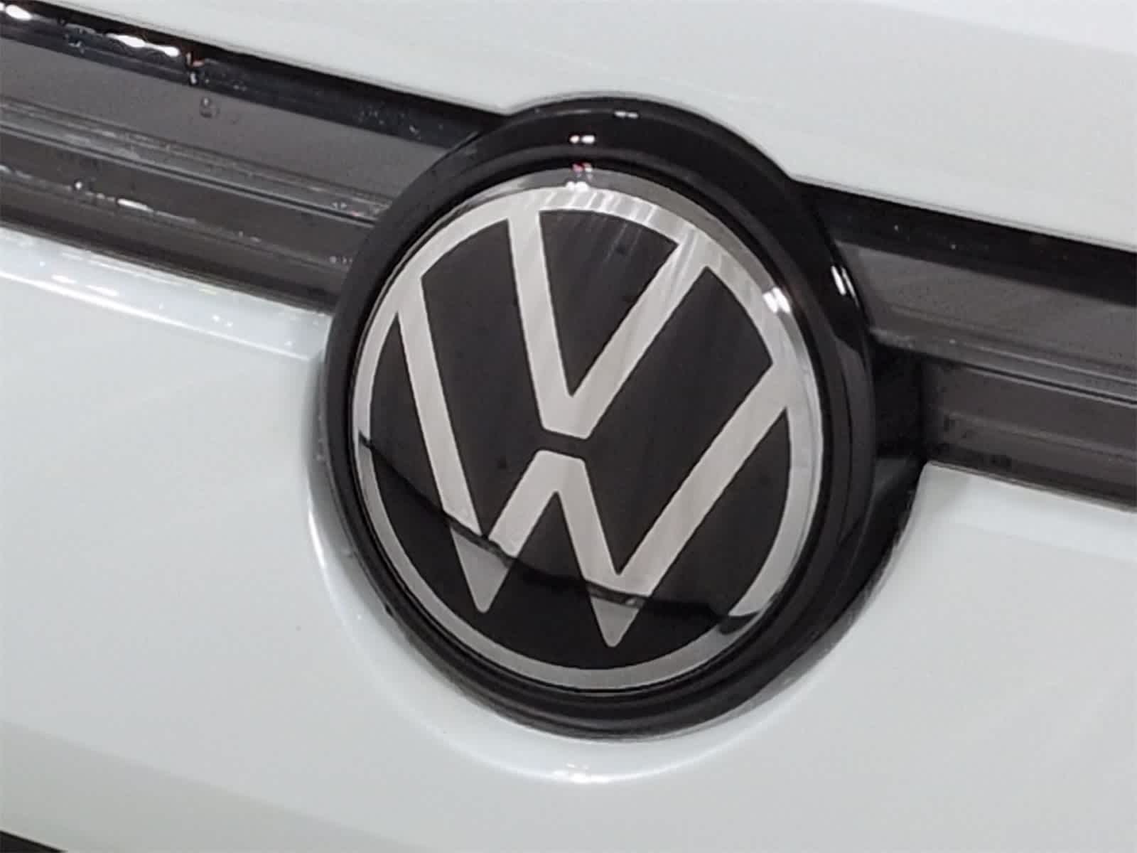 Thumbnail: 2026 Volkswagen Tiguan - 12