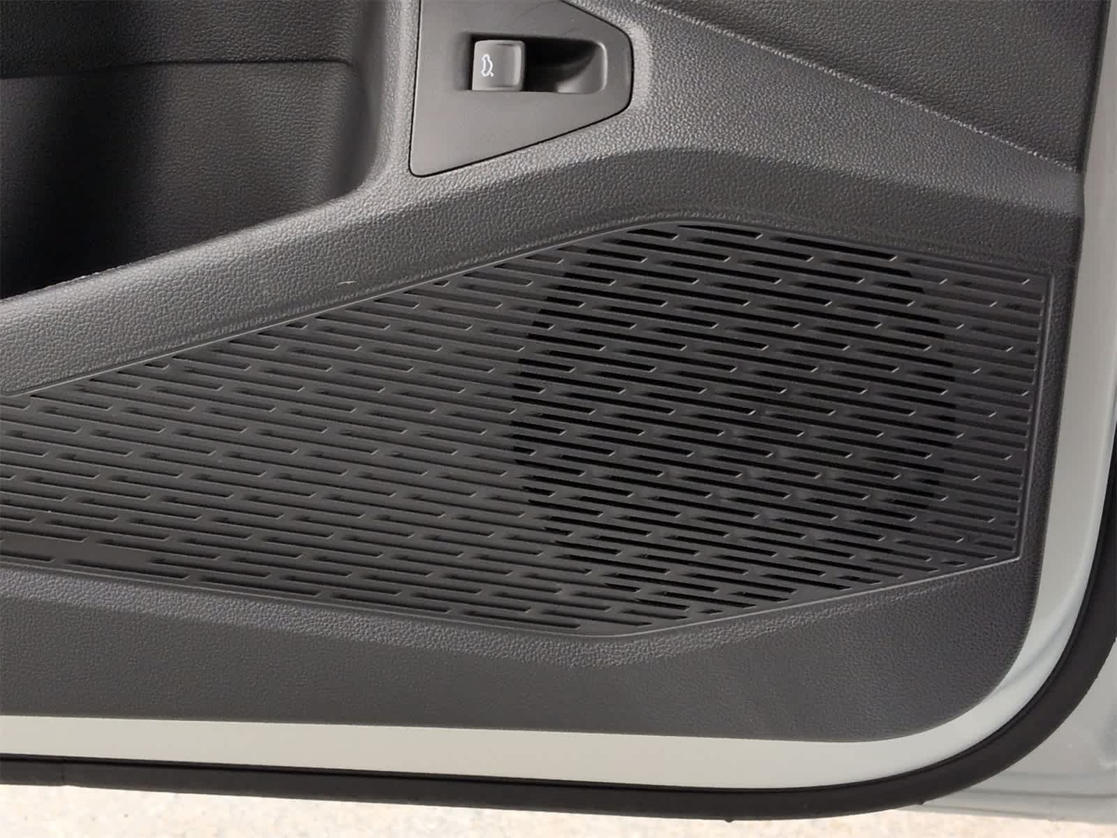 Thumbnail: 2026 Volkswagen Jetta - 32